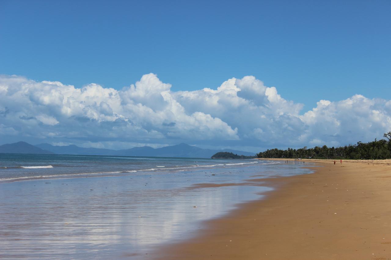 敦克岛景观大篷车假日公园 Wongaling Beach 外观 照片